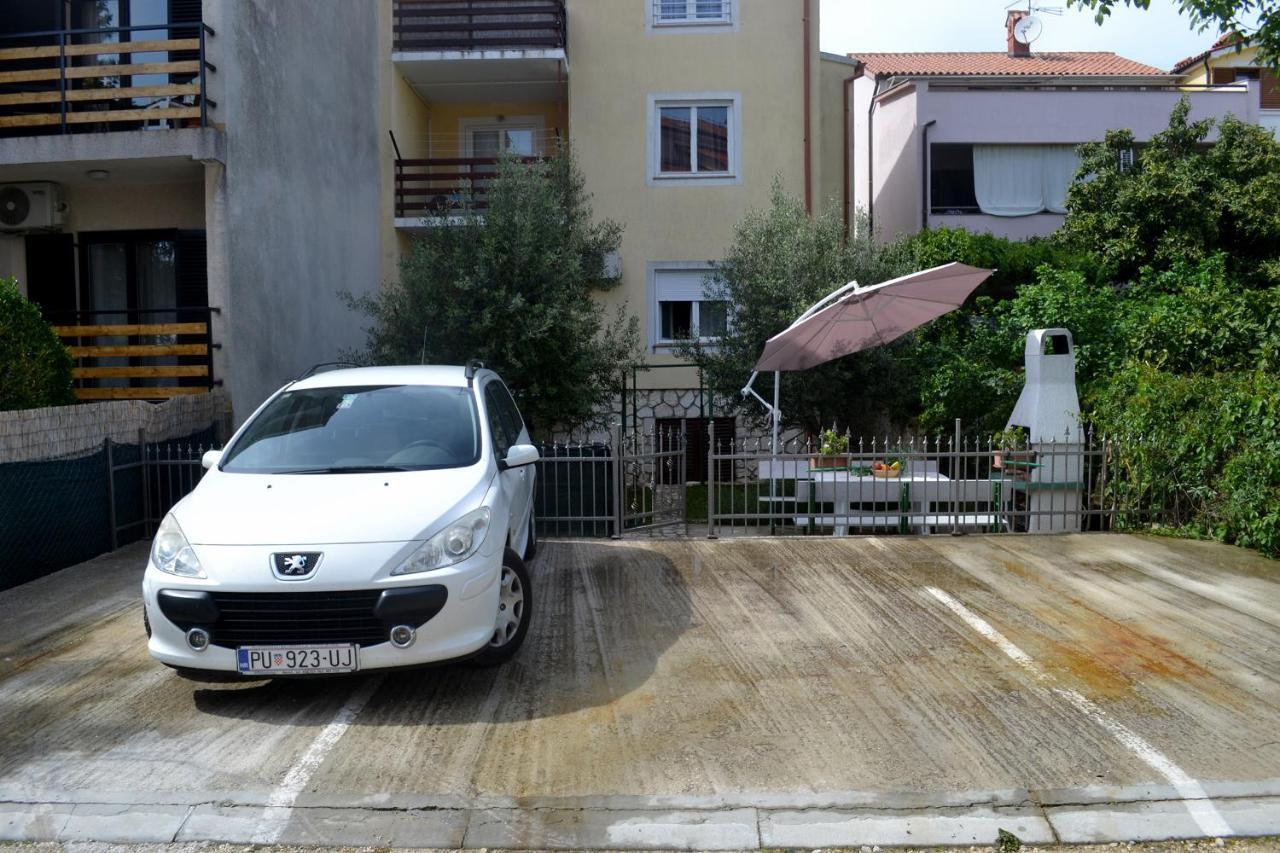 Sweet Home Lustig Pula Bagian luar foto